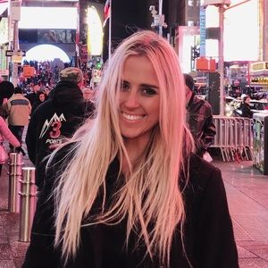 Meet your Posher, Emily